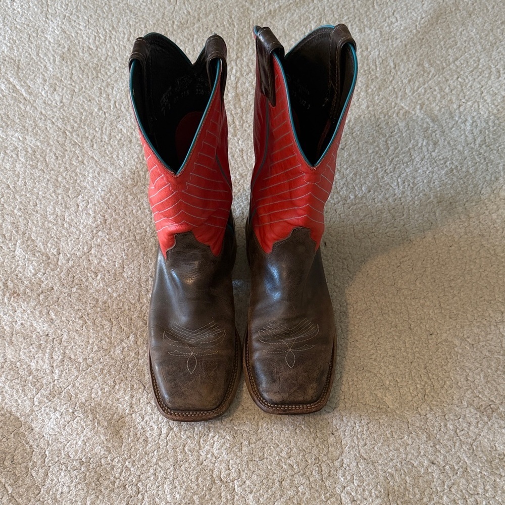 Justin Boots Vibrant Red and Rich Brown Western Boots 9D